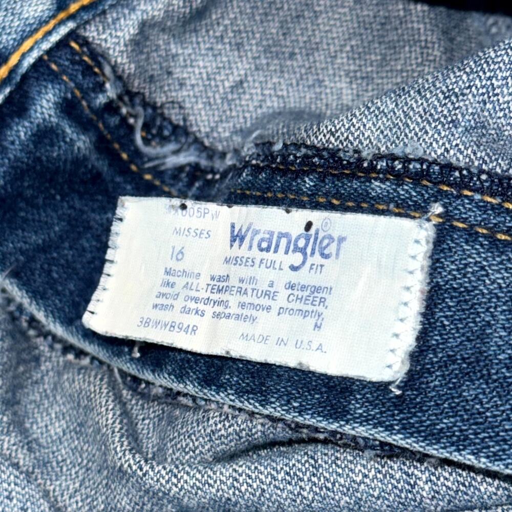 Vintage Wrangler Jeans Womens 16 Blue Denim Medium Wash High Rise Straight Leg - Picture 4 of 9